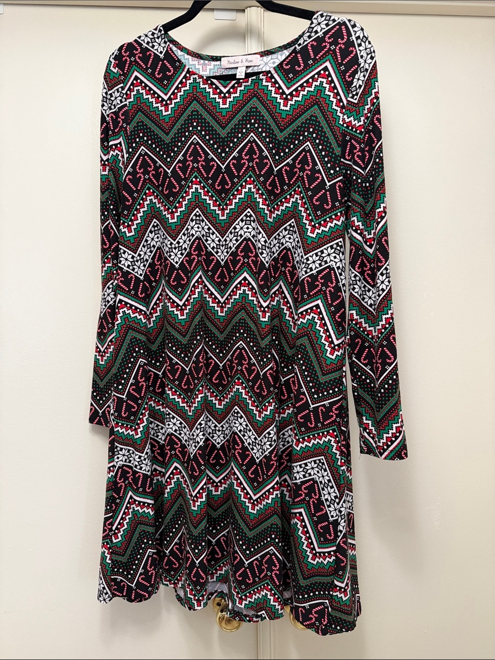 Black Christmas Print Long Sleeve Dress. Size L-stretch material